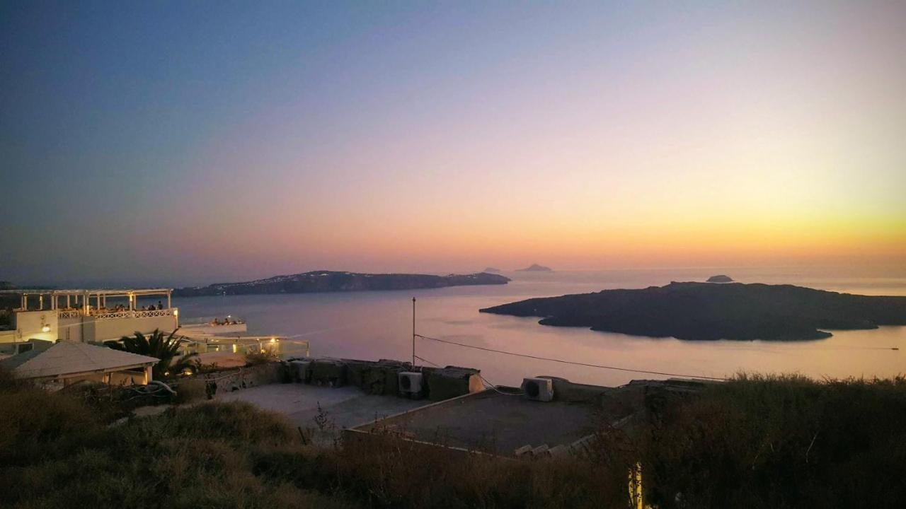 Santorini Pleasure Studios Fira  Zewnętrze zdjęcie